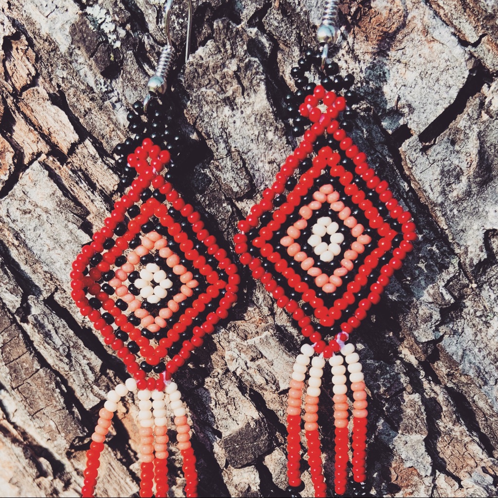 Huichol Beads RedPinkWhite Earrings 13$